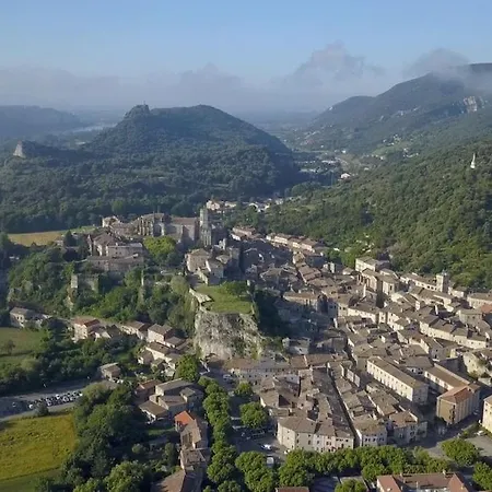 Maison Familiale Du Clos Saint Roch 別荘 Viviers